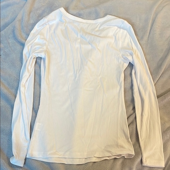 NEW White Ribbed Scoop Neck Long Sleeve Shirt - Picture 6 of 8